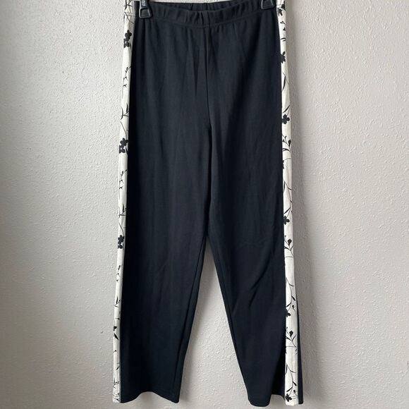 Passports Black Sweatpants Size M - Picture 4 of 8